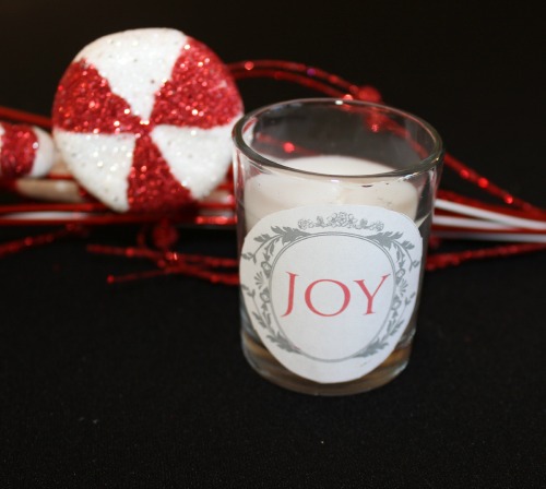 Christmas DIY Party Favor that super easy to make. TablerPartyofTwo.com