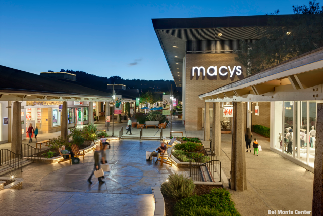 Del Monte Shopping center boasts dog friendly restaurants and some of the country's top retailers! TablerPartyOfTwo.com